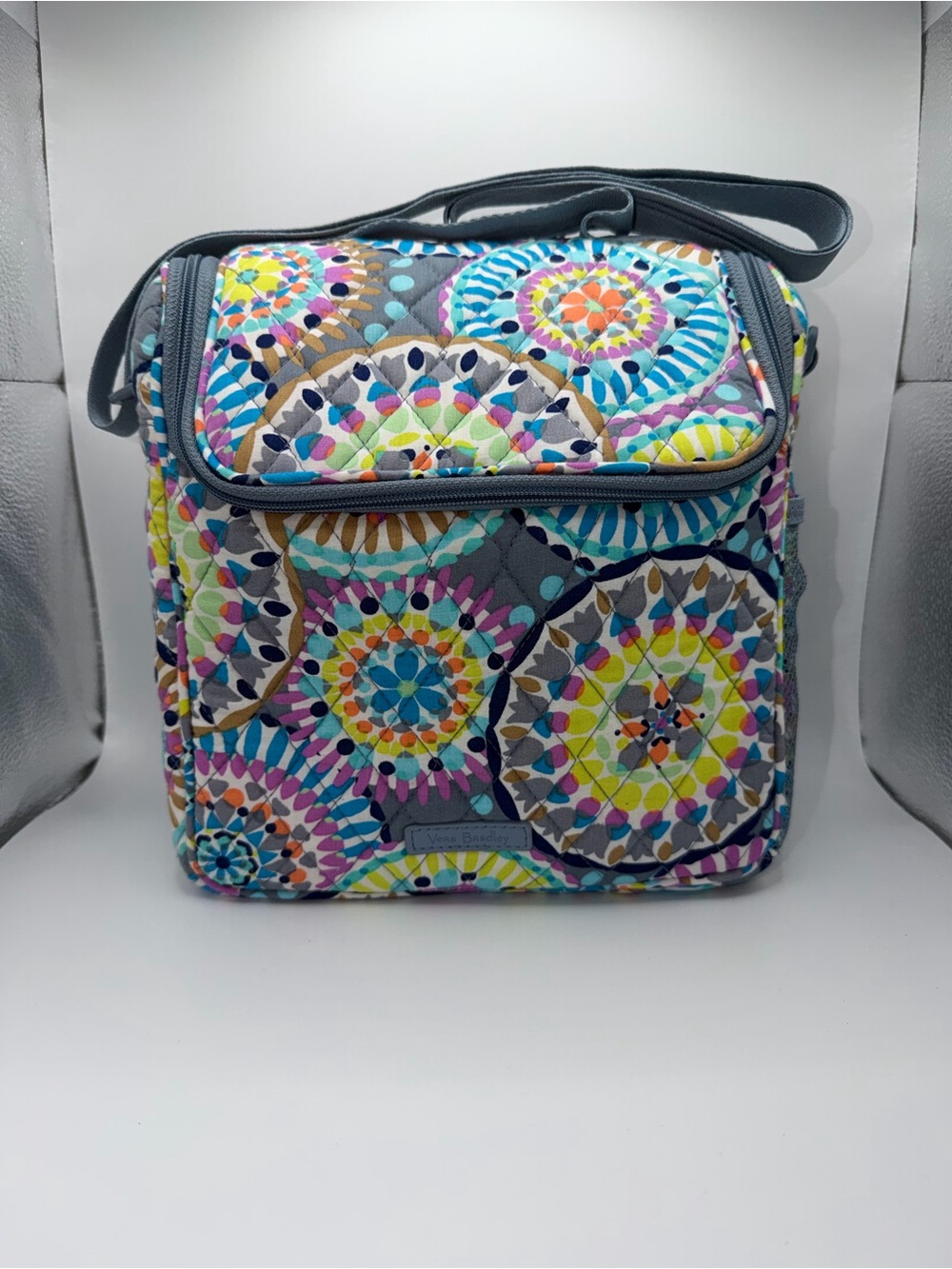 Lunch  bag Vera Bradley Multicolor Medallion Quilted wCrossbody - Gray Trim